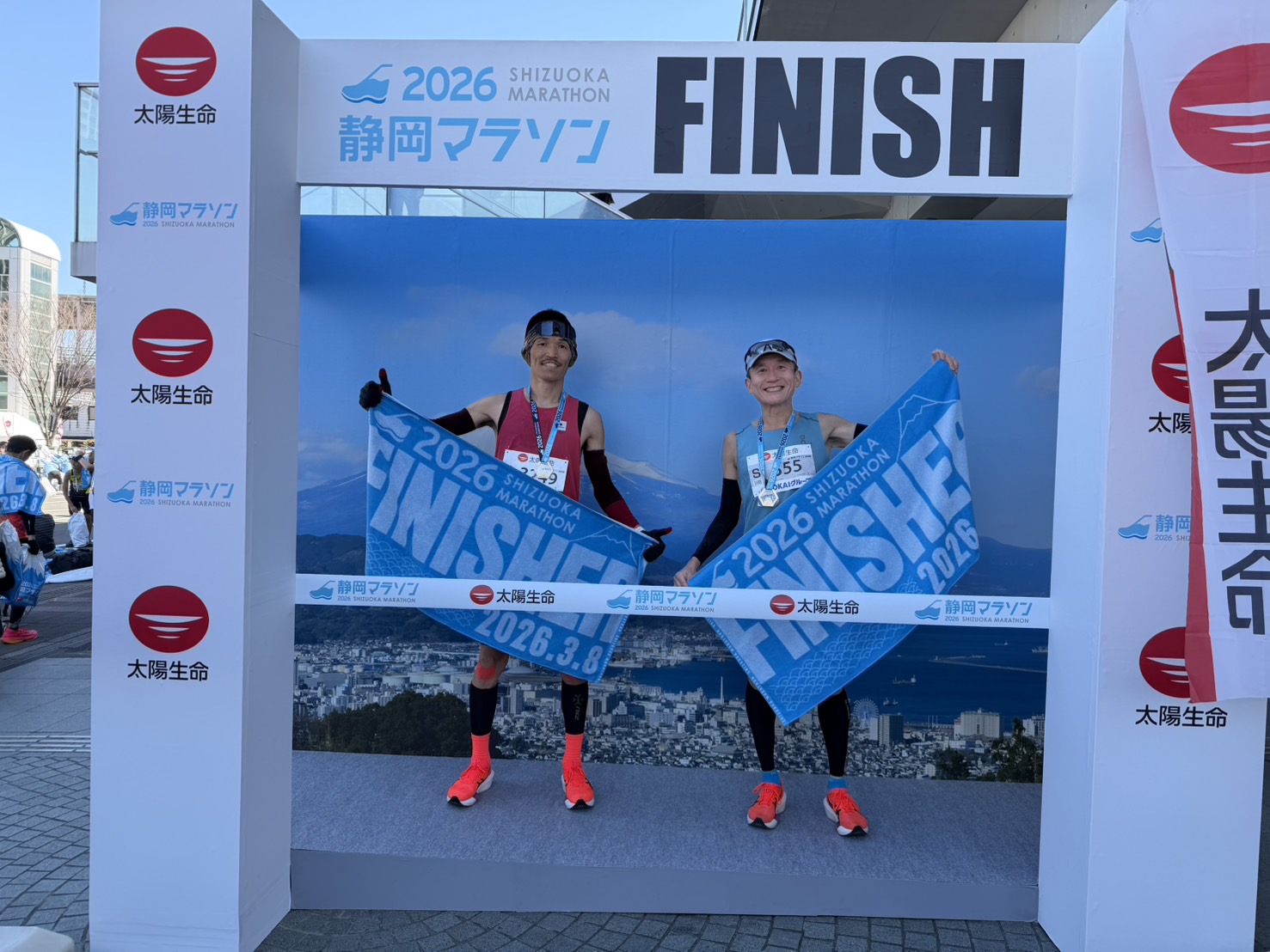 ゴール後は自分のすぐ後ろにいた患者さんSさんと記念写真を！！<br>Sさんは見事年代別で（60代）3位！！！！素晴らしい！<br>自分も60代でこんな走りができるようにコツコツと走り続けます( ◠‿◠ )<br>